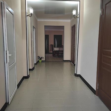 Гостевой Дом Лума Hotel Sukhumi Bagian luar foto