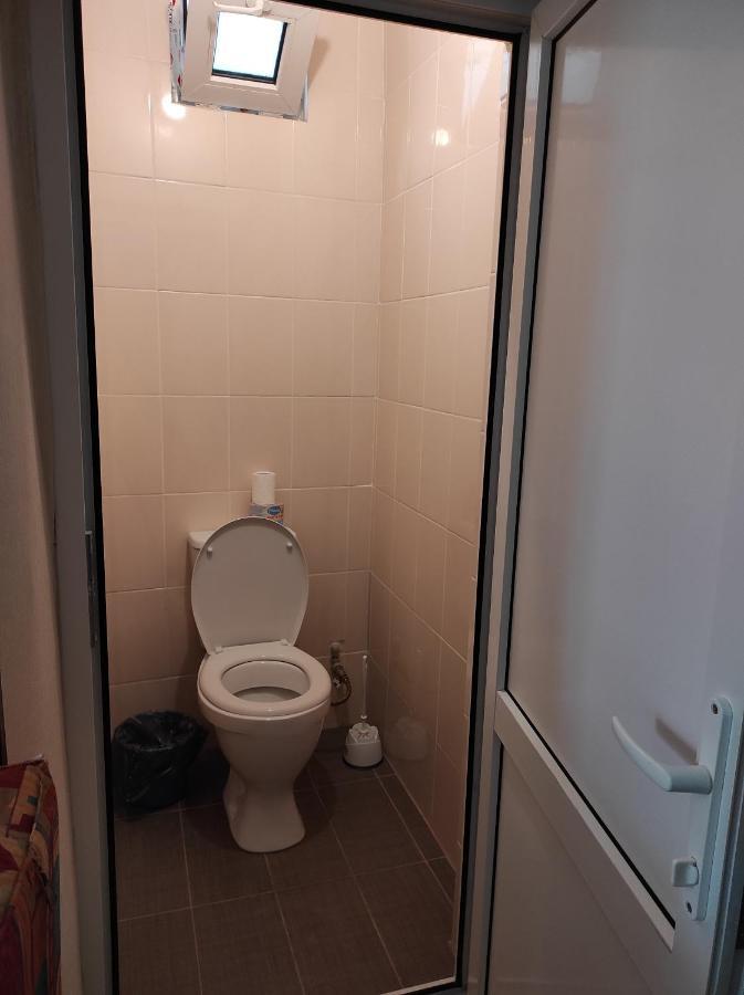 Гостевой Дом Лума Hotel Sukhumi Bagian luar foto